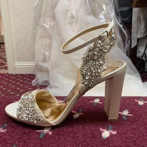 Badgley Mischka Ivory